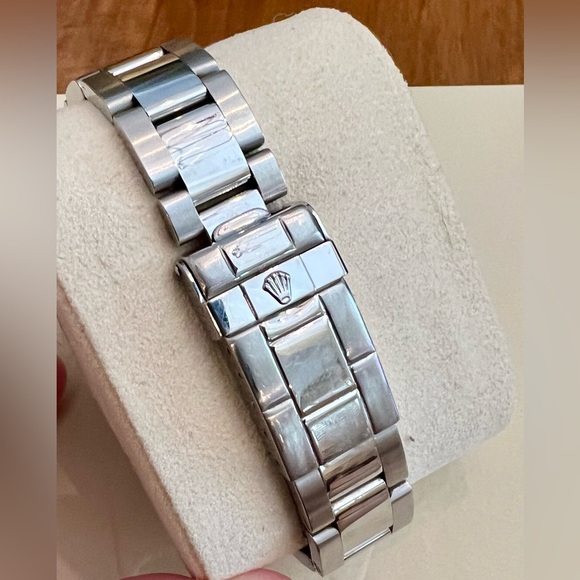 Rolex 2015 Oyster Perpetual Yacht- Master Platinum - Picture 9 of 10